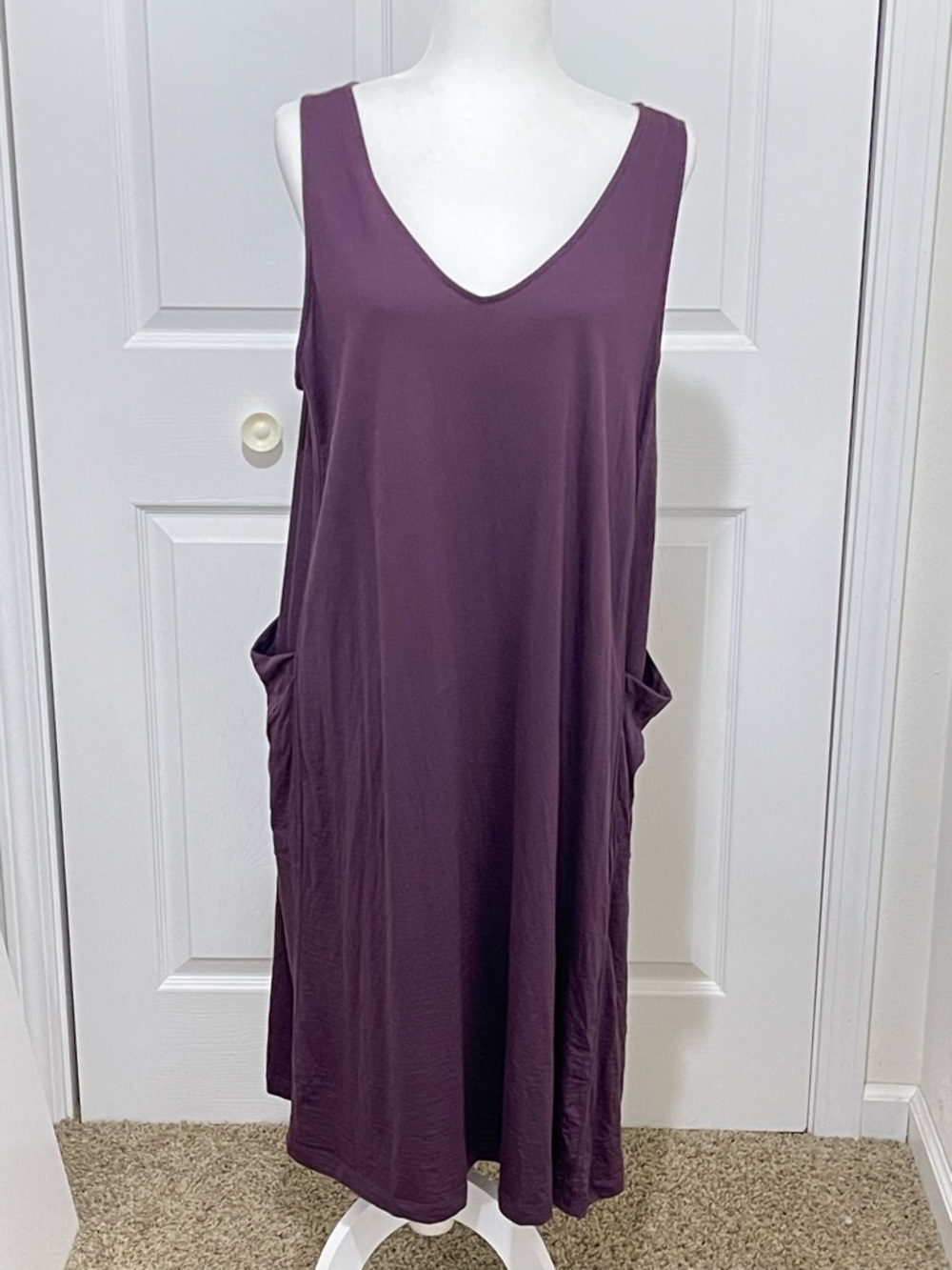Reversible Summer Midi Dress with Waist Tie in marionberry - Picture 3 of 11